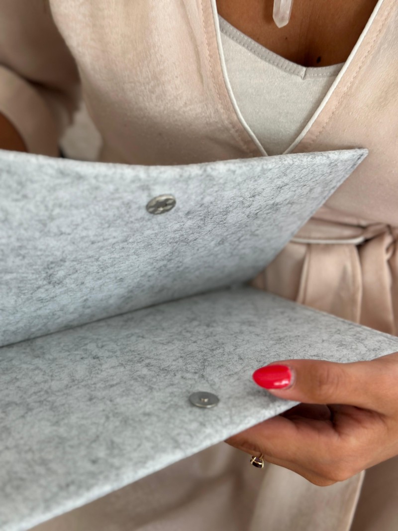 Pochette Feutrine gris clair – Personnalisable avec votre logo