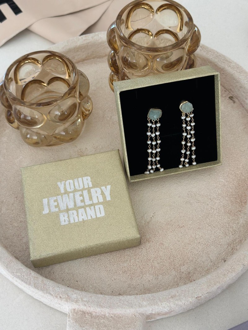 Custom black jewelry box, sell your jewelry in style!