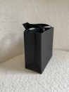 Bolsa de papel de lujo negra – asas negras – XS (16 x 8 x 16 cm)