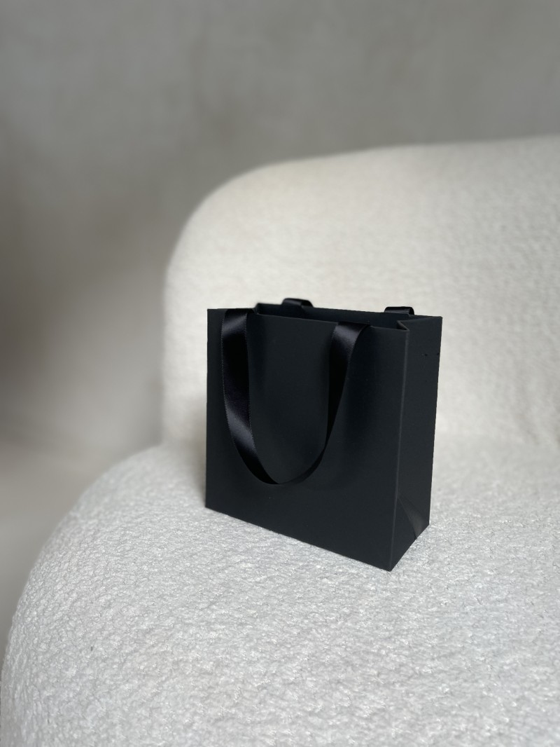 Black Luxury Paper Bag – black handles – XS (16 x 8 x 16 cm)