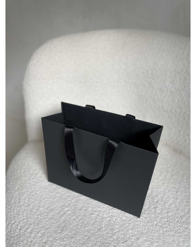 Bolsa de papel de lujo negra – asas negras – S (25 x 10 x 20 cm)