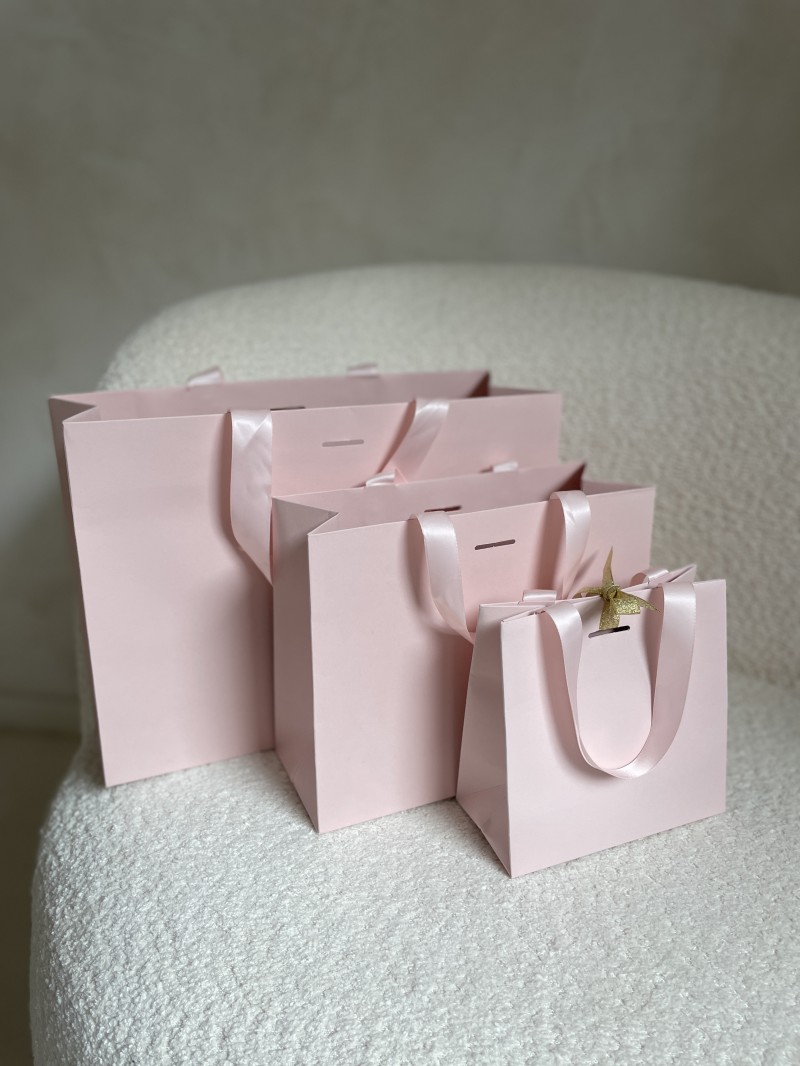 LUXURY PAPER BAG PINK – PINK HANDLES – XS (16x8x16 cm)