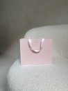 BOLSA DE PAPEL LUJO ROSA – ASAS ROSAS – S (25x10x20 cm)