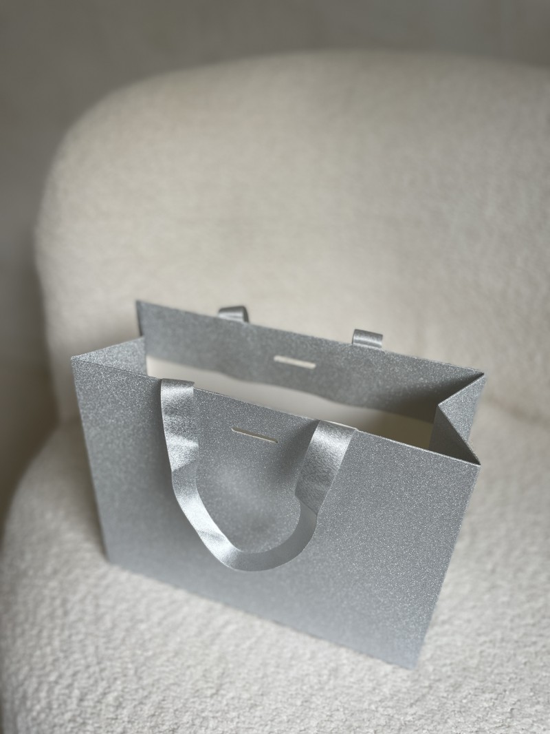 LUXURY PAPER BAG SILVER GLITTER – S (25x10x20 cm)