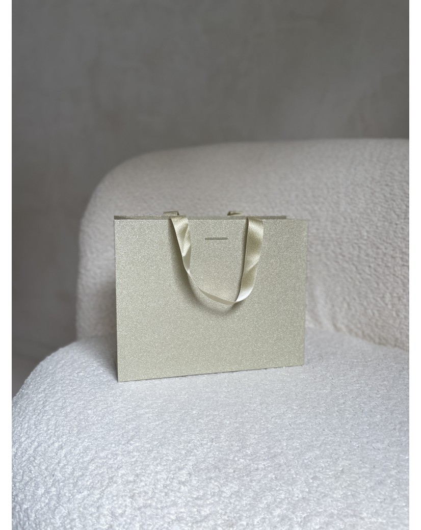 BOLSA DE PAPEL LUJO DORADA CON BRILLOS – S (25x10x20 cm)