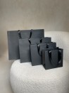 Bolsa de papel de lujo negra – asas negras – L (45 x 14 x 35 cm)