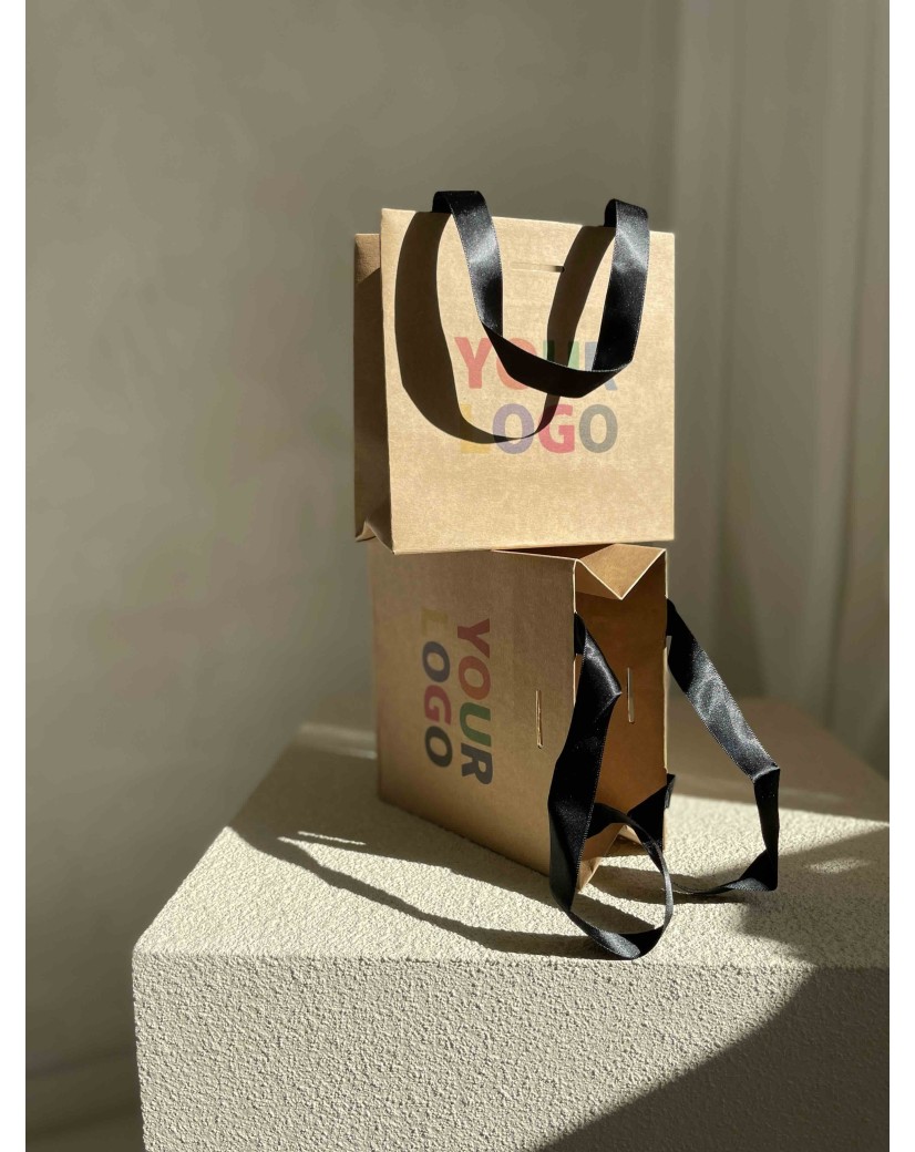 Bolsa de papel de lujo kraft – asas negras – XS (16 x 8 x 16 cm)