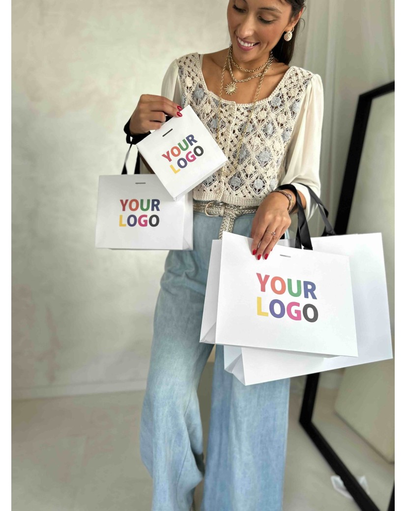 LUXURY PAPER BAG WHITE – BLACK HANDLES – XS (16x8x16 cm)