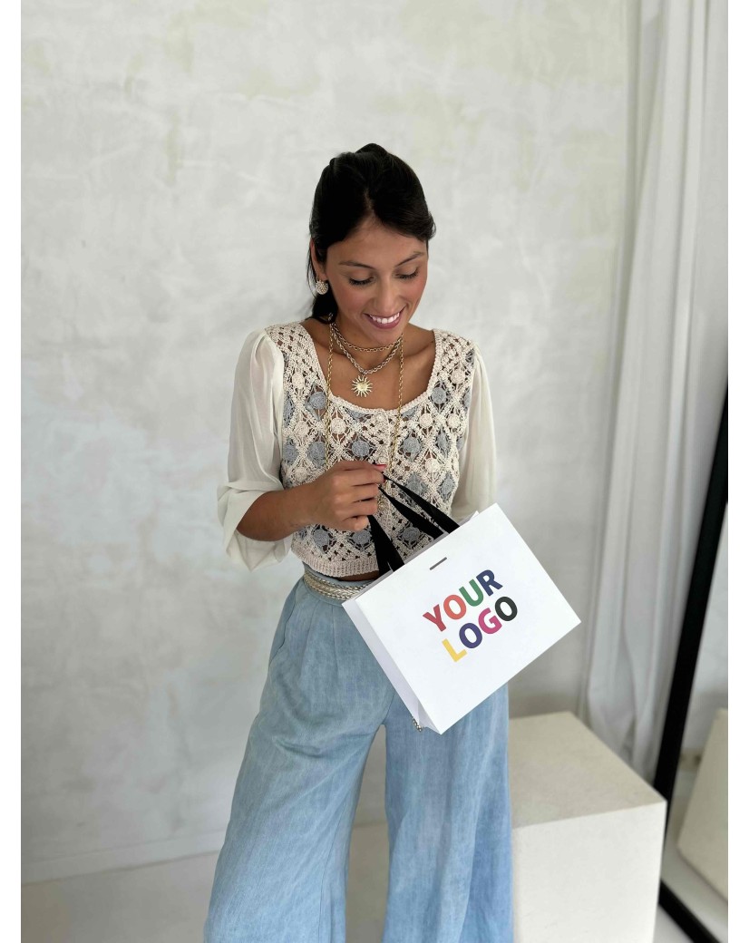 BOLSA DE PAPEL LUJO BLANCA – ASAS NEGRAS – S (25x10x20 cm)