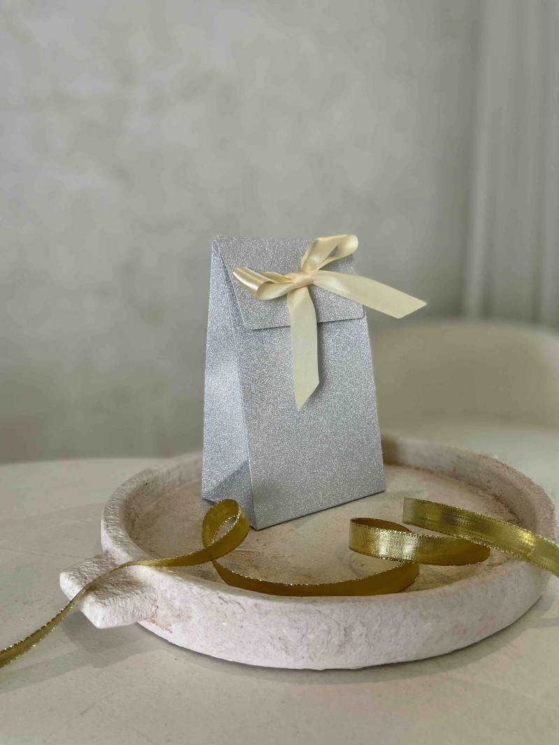 BOLSA PRESTIGE PLATEADA CON BRILLOS – S (12x8x20 cm)