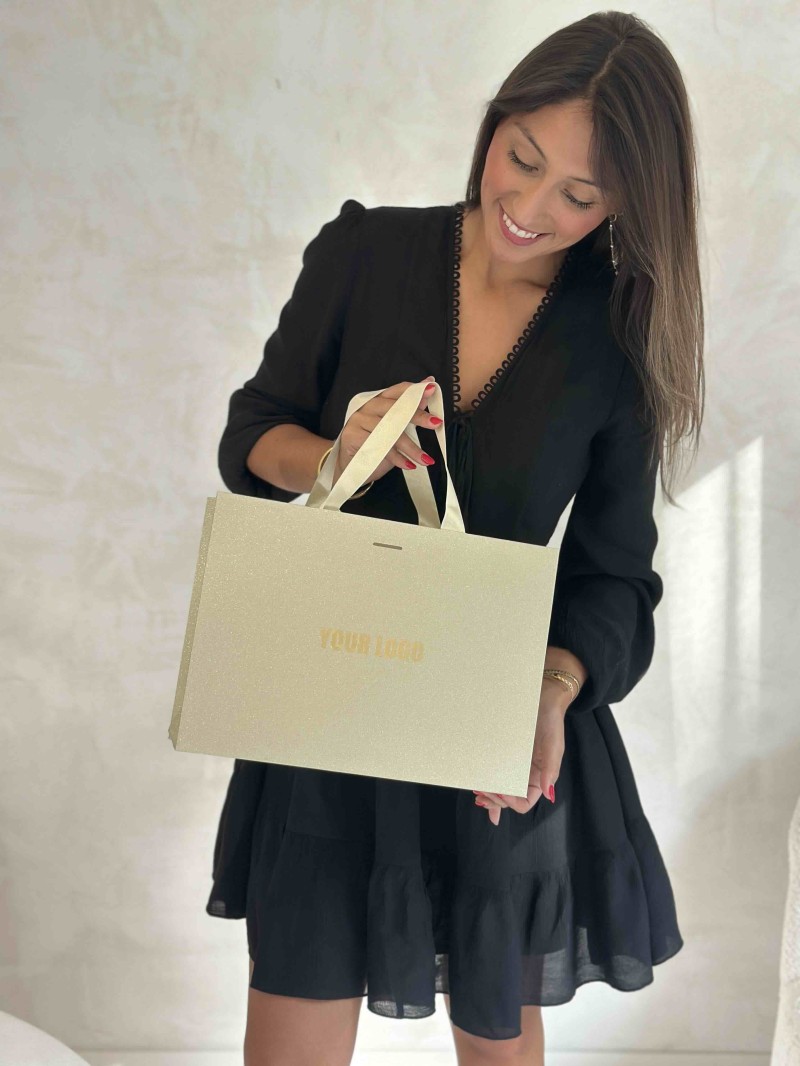 LUXURY PAPER BAG GOLD GLITTER – M (35x12x25 cm)