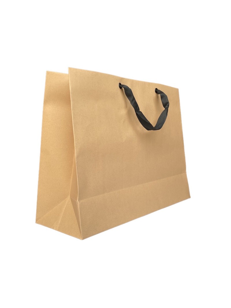 Bolsa de papel kraft con asas de cinta negra