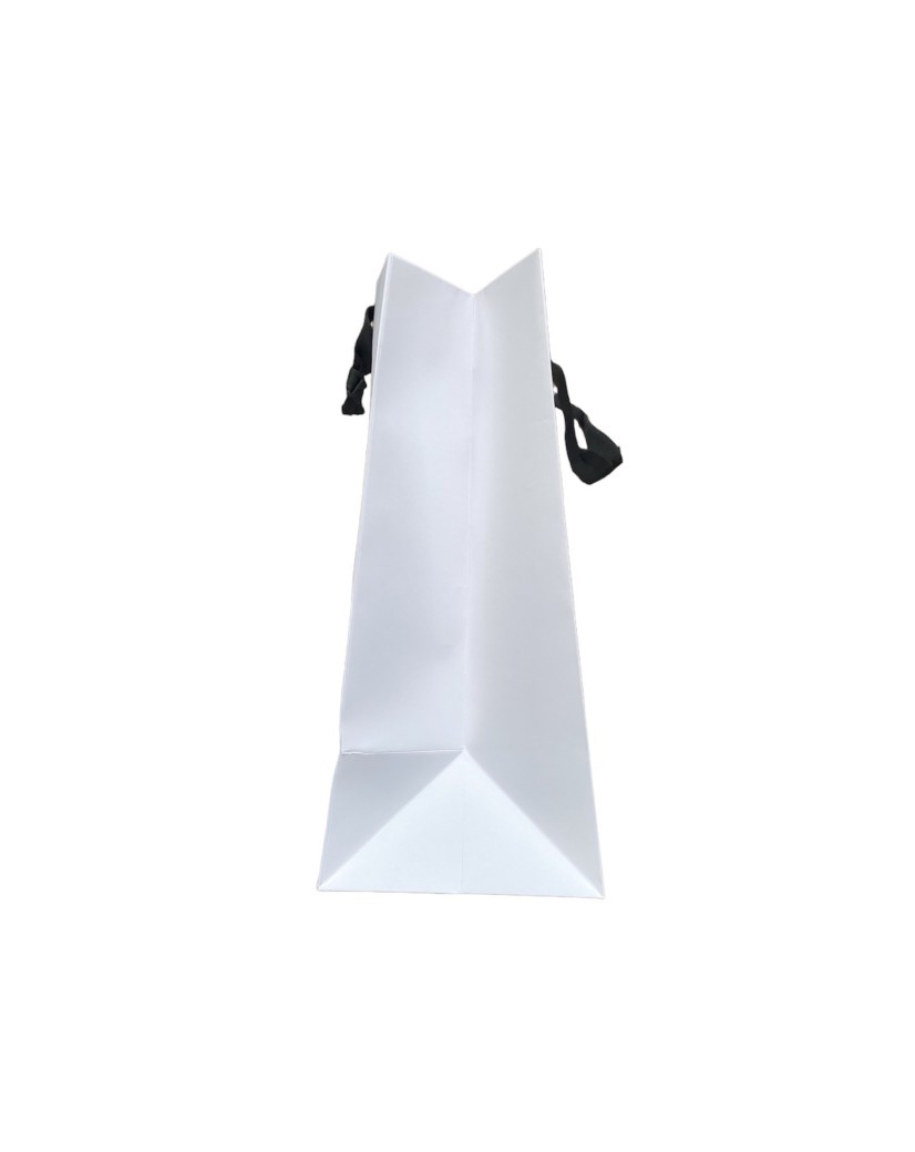 Bolsa de papel blanca con asas de cinta negra