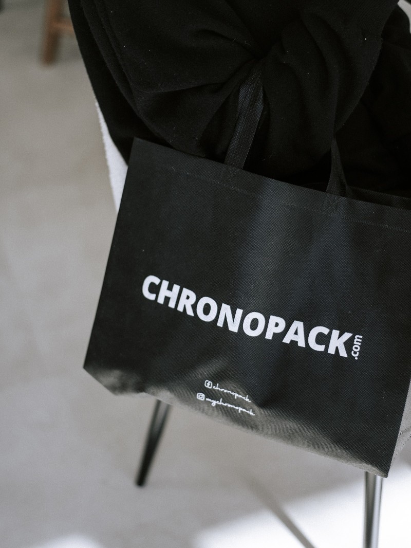 Sac tissu noir personnalisé pas cher et respectueux de l'environnement