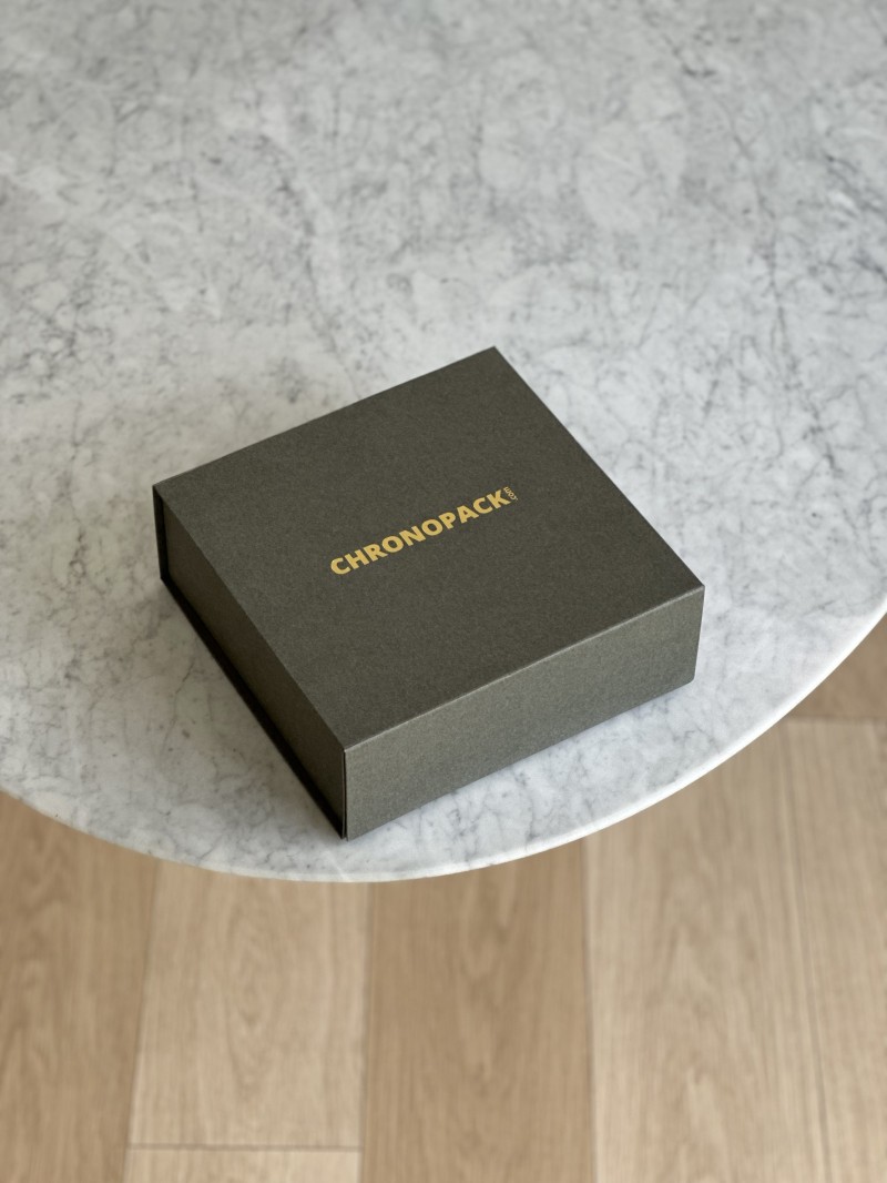 Magnetic box - Your logo hot stamped - M