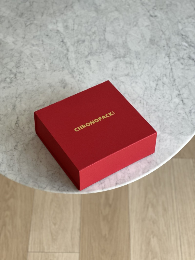 Magnetic box - Your logo hot stamped - M