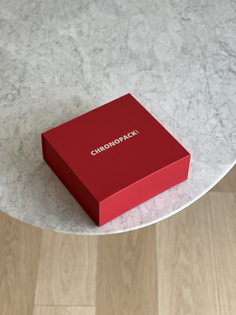 Magnetbox - Ihr Logo heiß geprägt - M