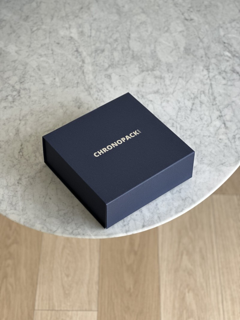 Magnetbox - Ihr Logo heiß geprägt - M