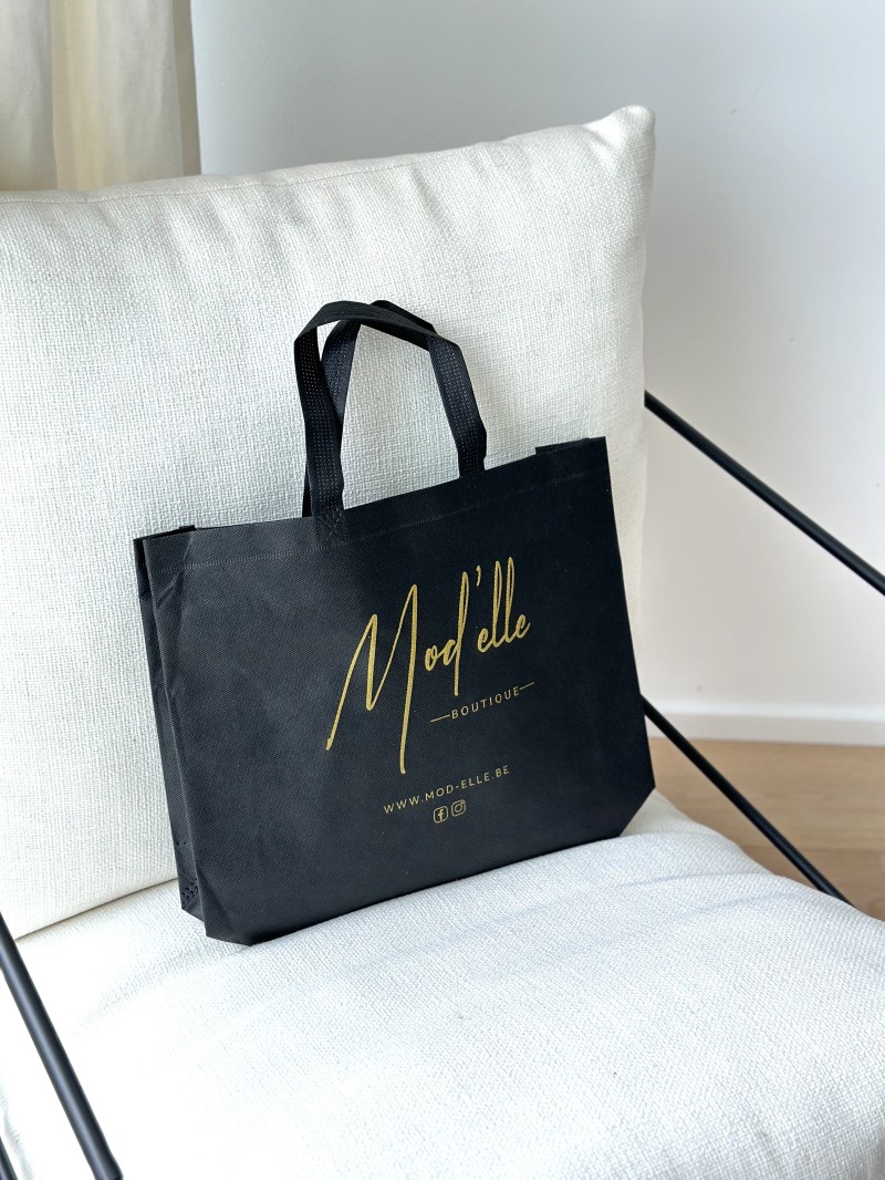 Sac tissu noir personnalisé pas cher et respectueux de l'environnement