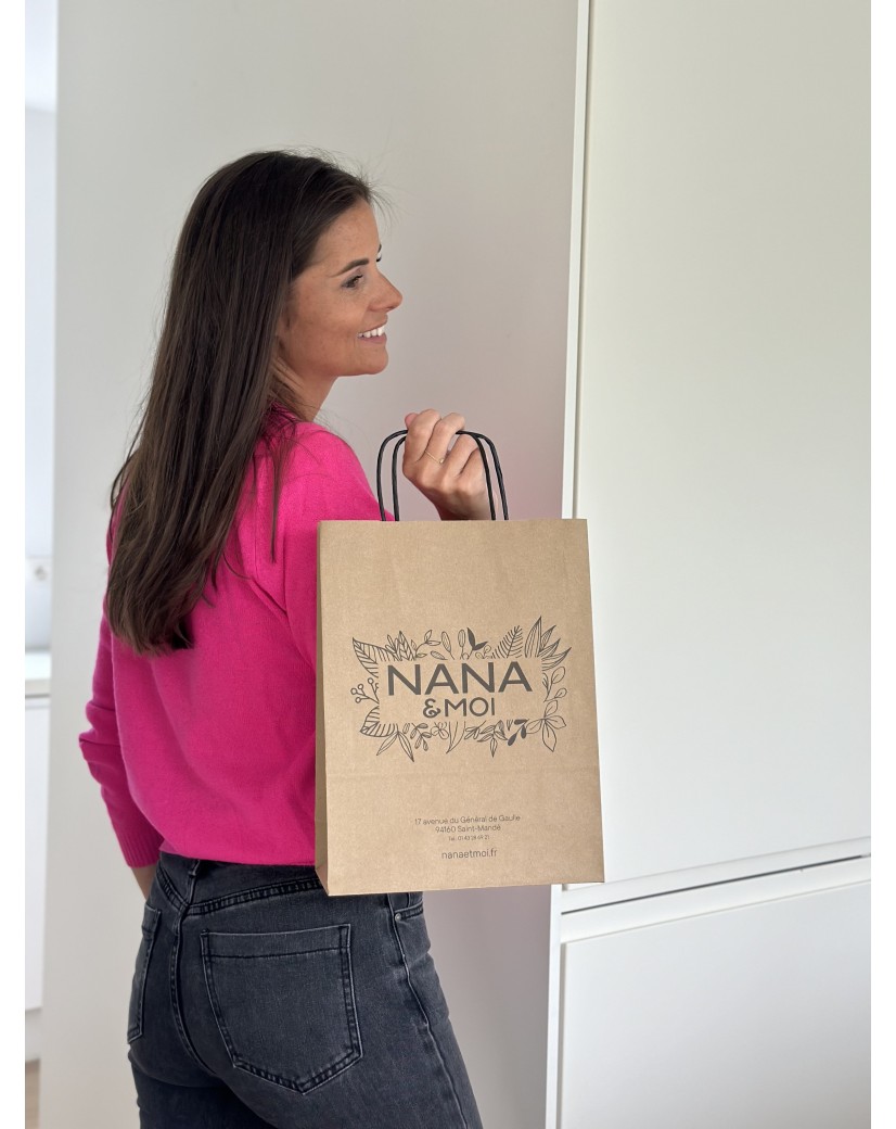 Sac kraft M Poignées Noires – Écolo, Personnalisable & Prêt à l’Envoi!